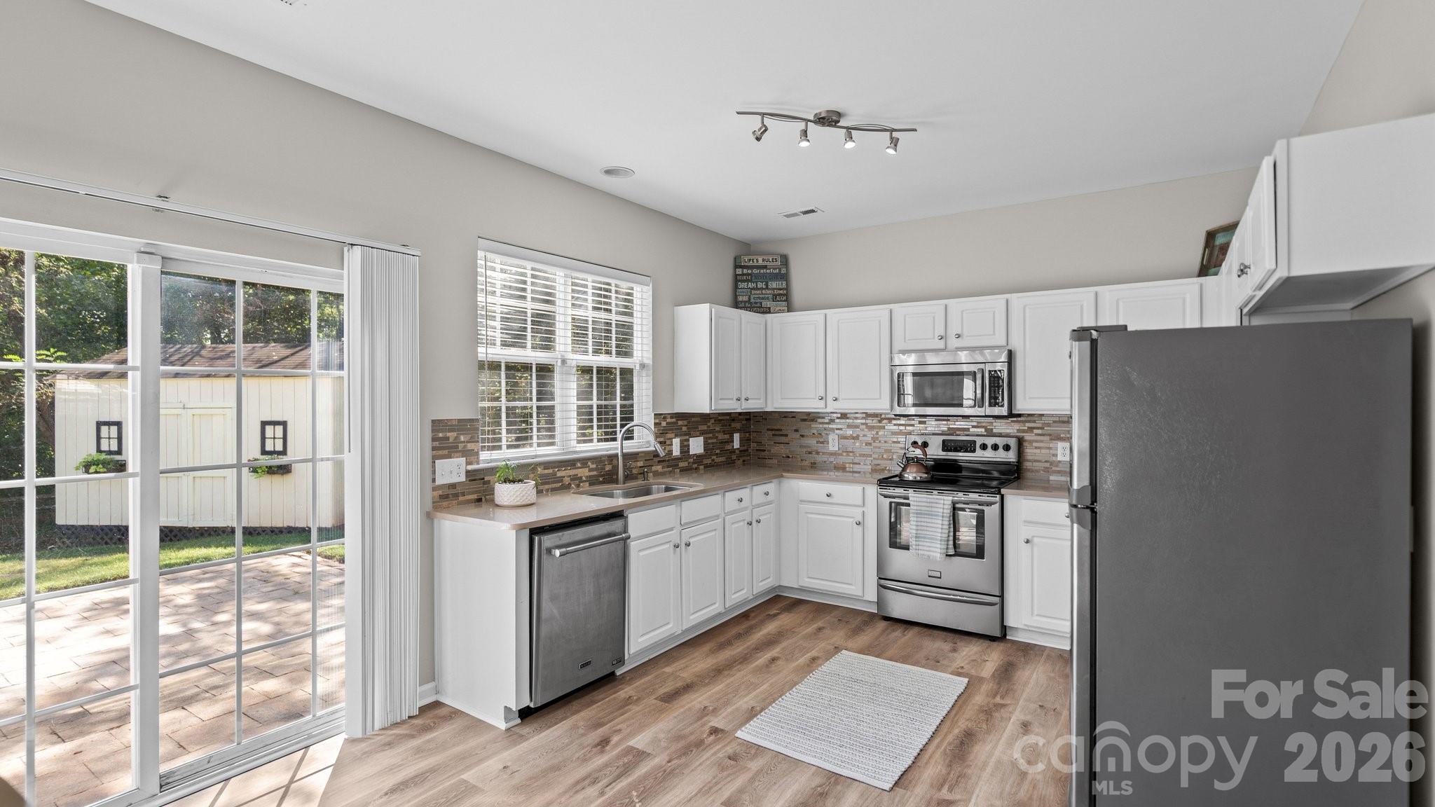 9420 Hillston Ridge Road — Huntersville