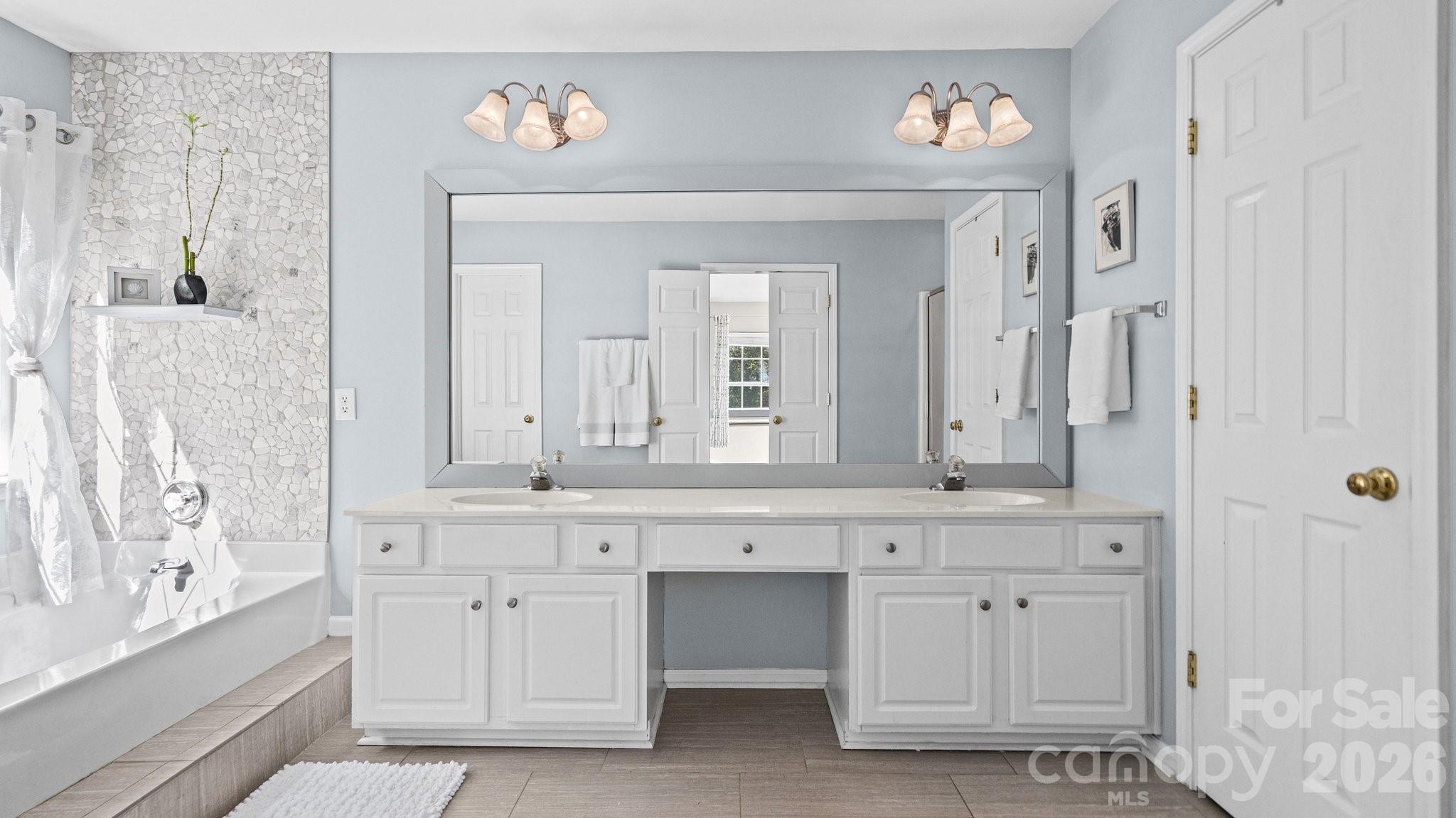 9420 Hillston Ridge Road — Huntersville