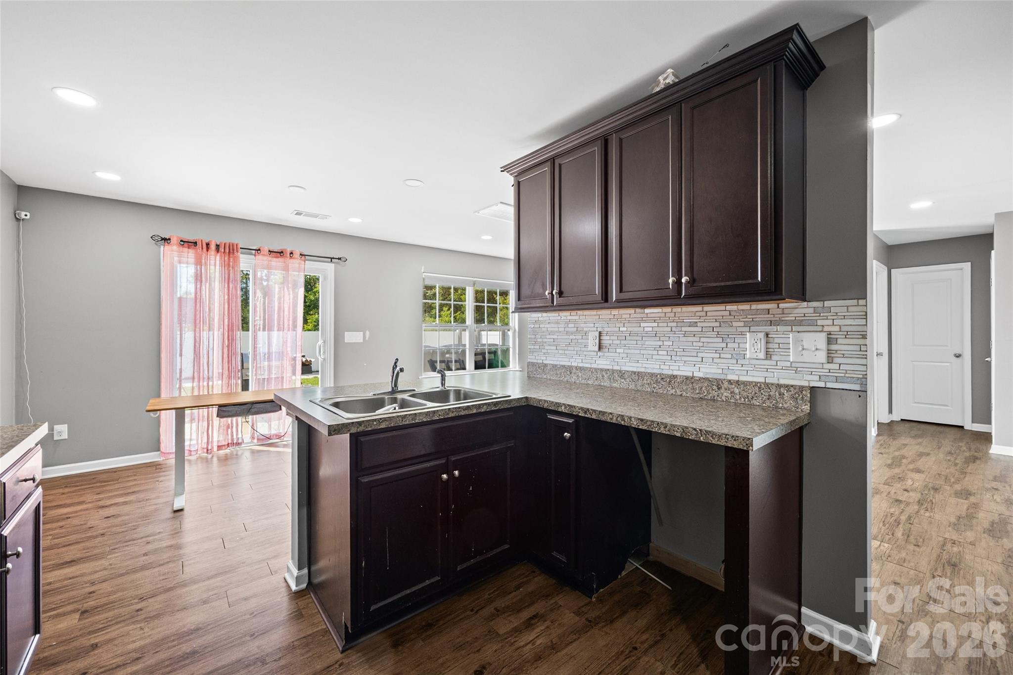 7407 Niccoline Lane — Charlotte