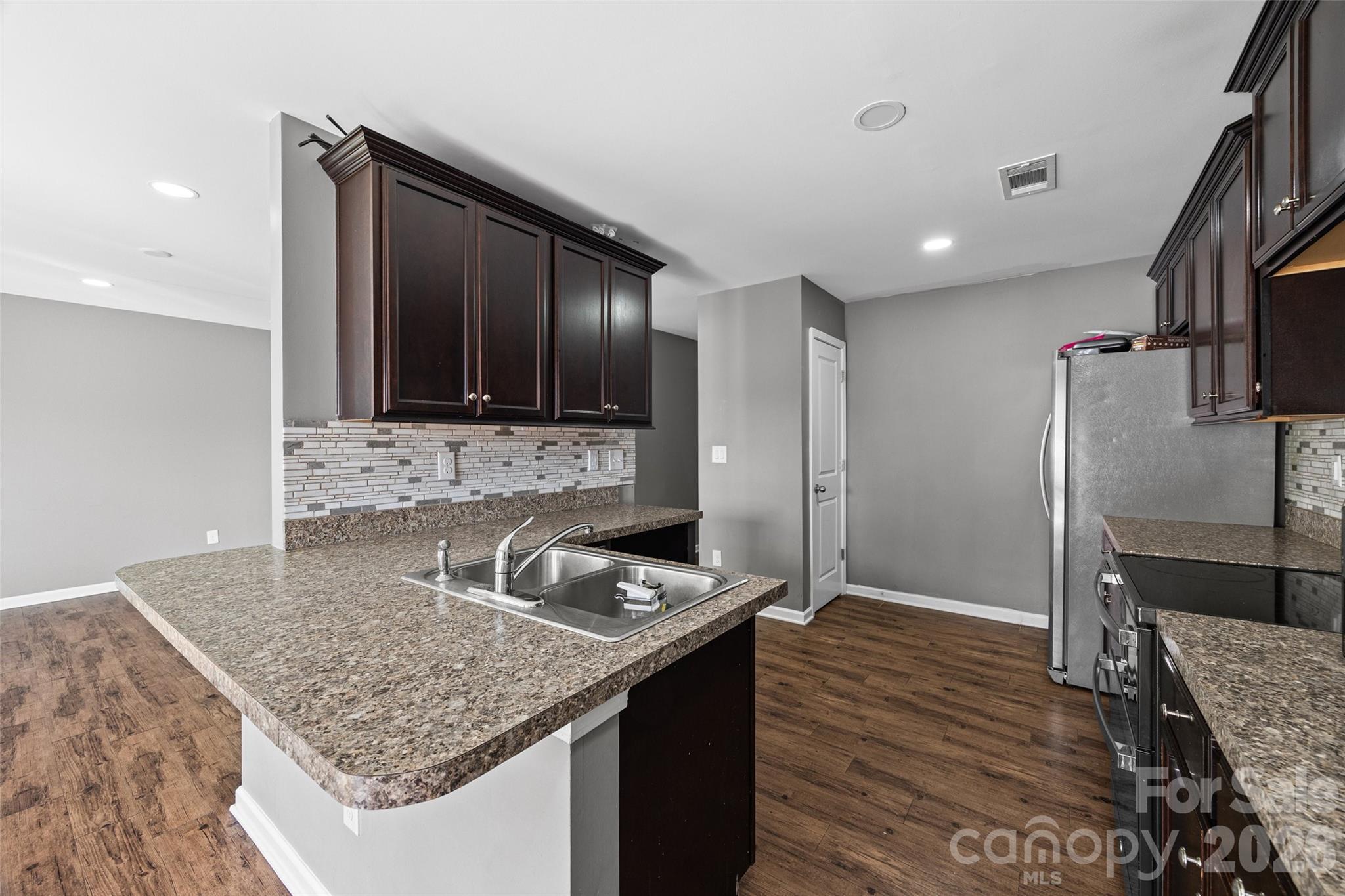 7407 Niccoline Lane — Charlotte