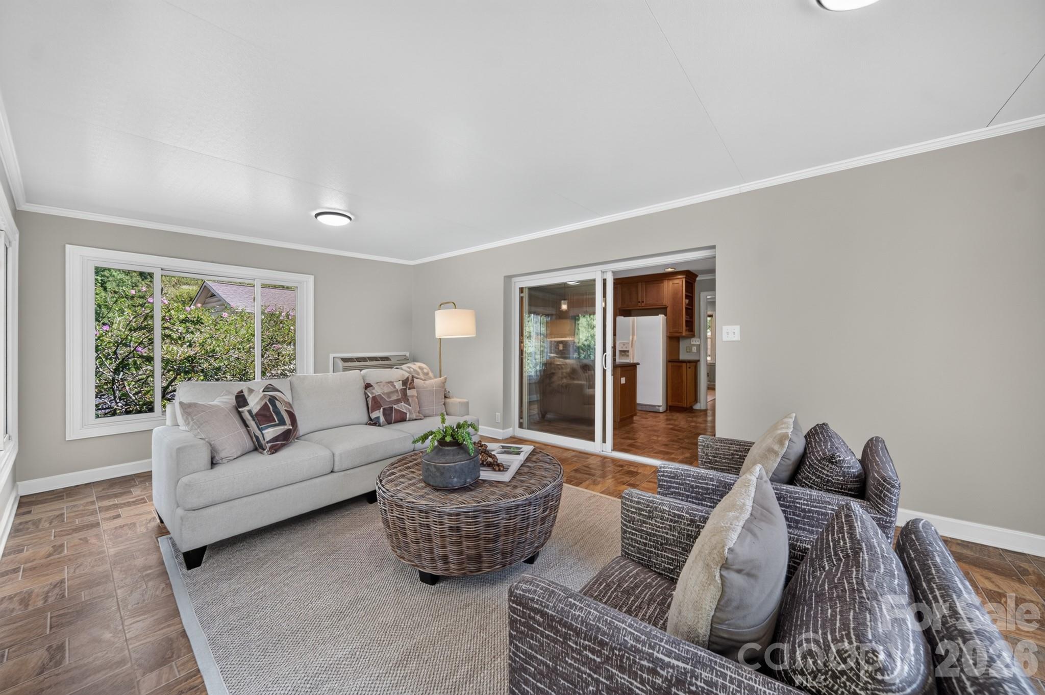 7601 Woodstream Drive — Charlotte