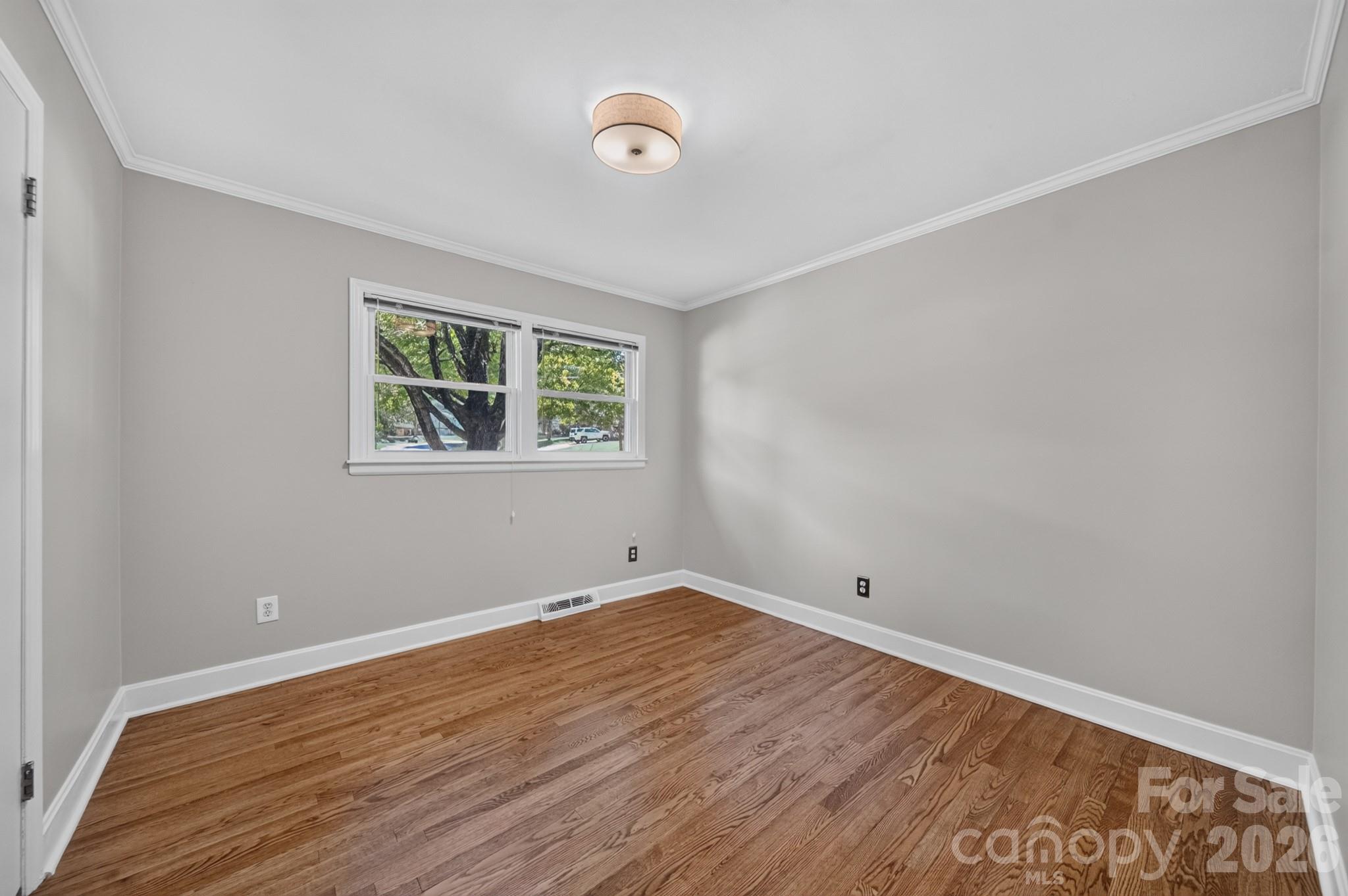 7601 Woodstream Drive — Charlotte