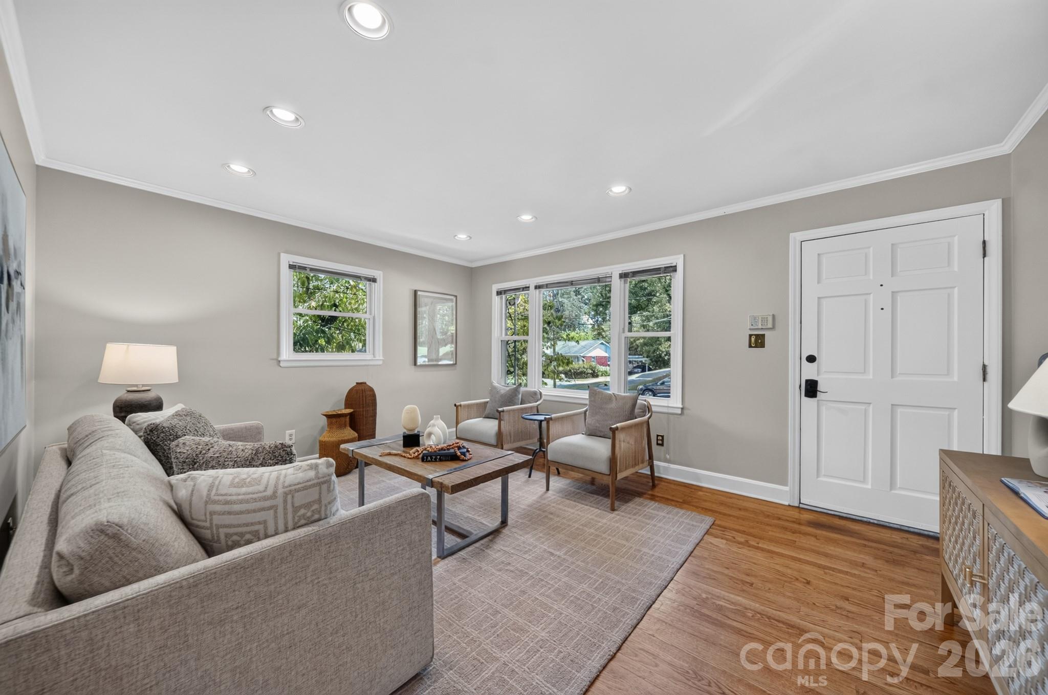 7601 Woodstream Drive — Charlotte