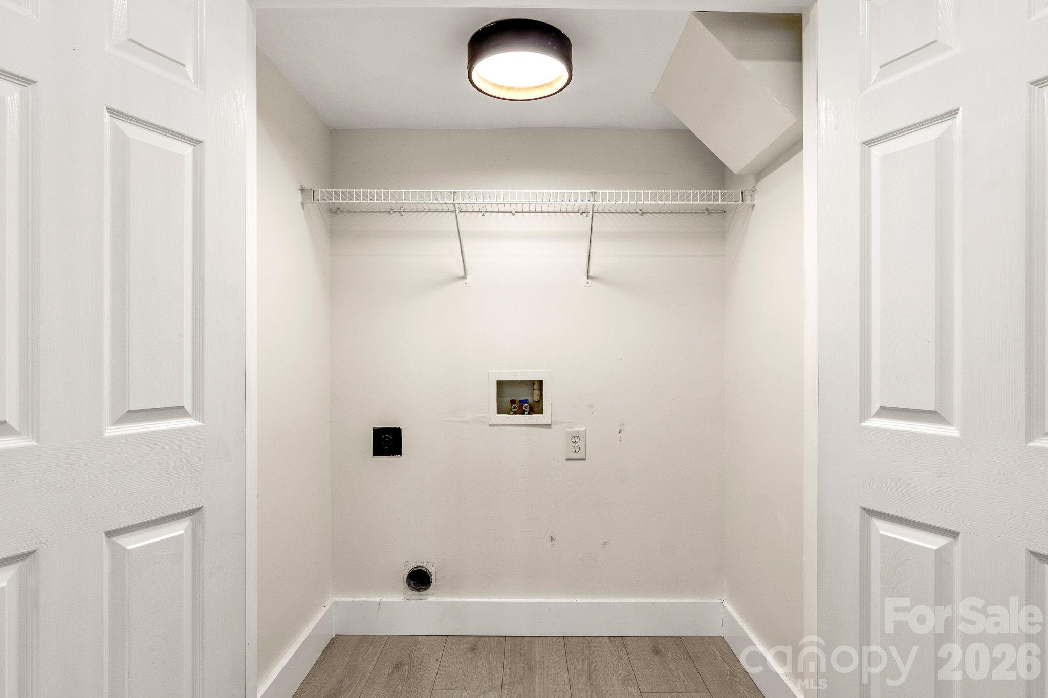 1153 Delander Lane — Charlotte