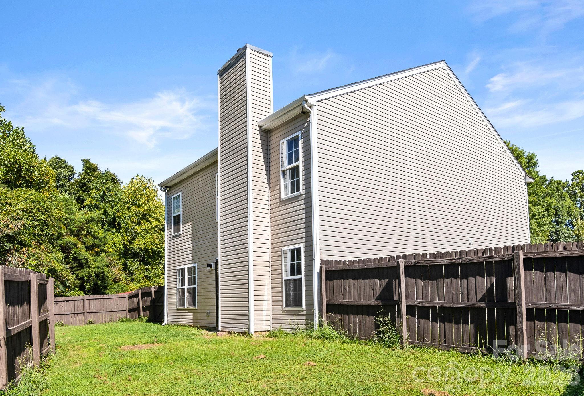 1153 Delander Lane — Charlotte