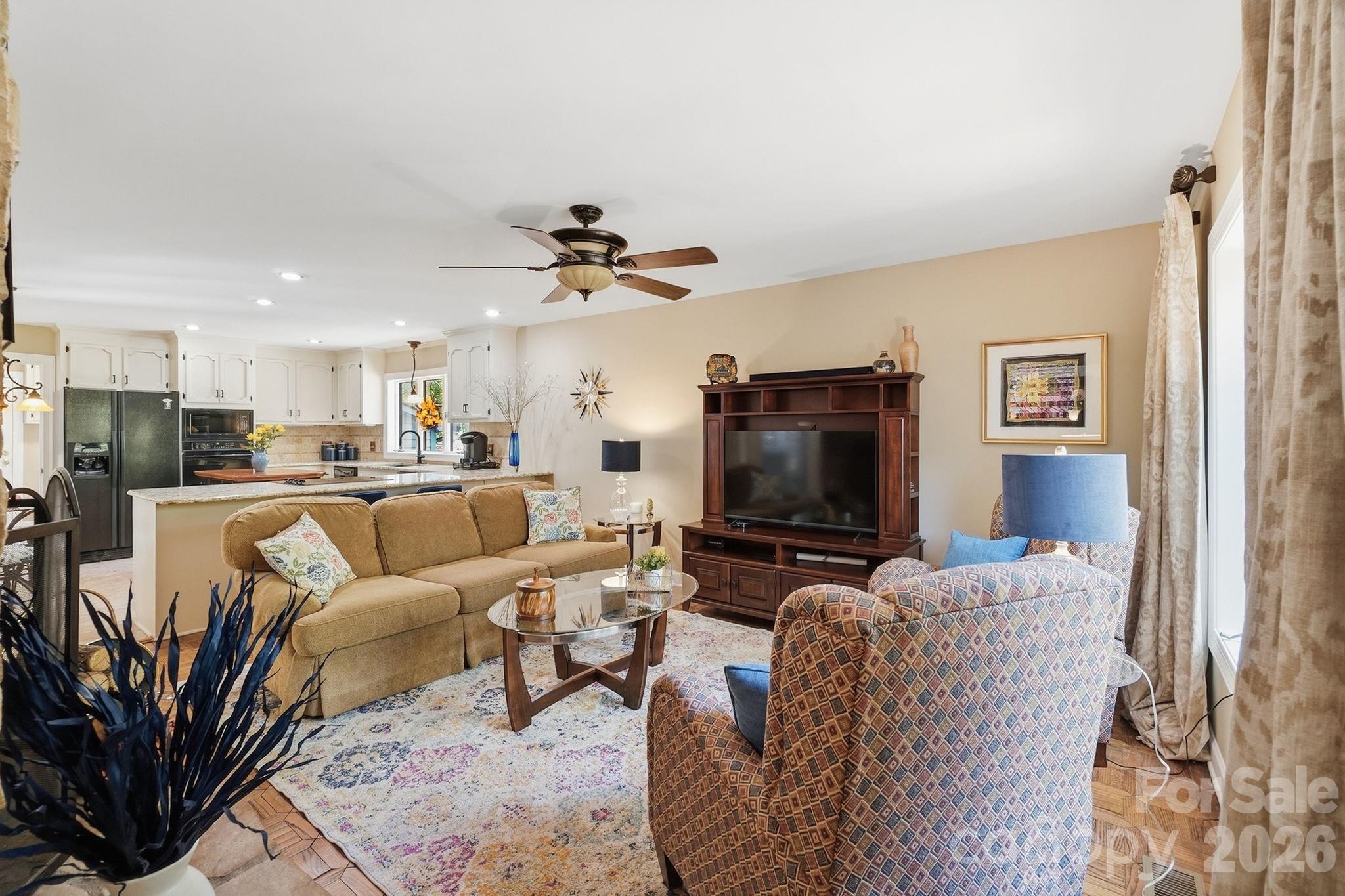211 Lamplighter Lane — Mount Holly