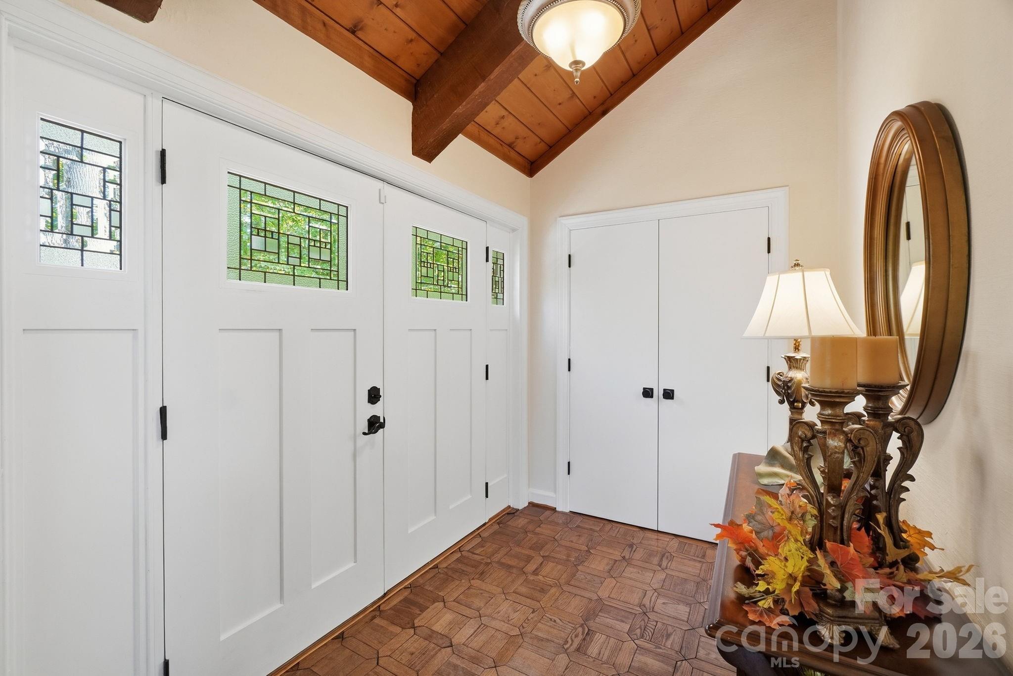 211 Lamplighter Lane — Mount Holly