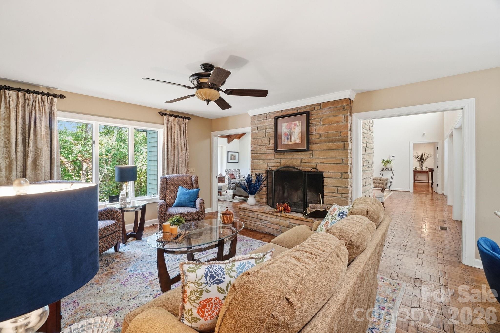 211 Lamplighter Lane — Mount Holly