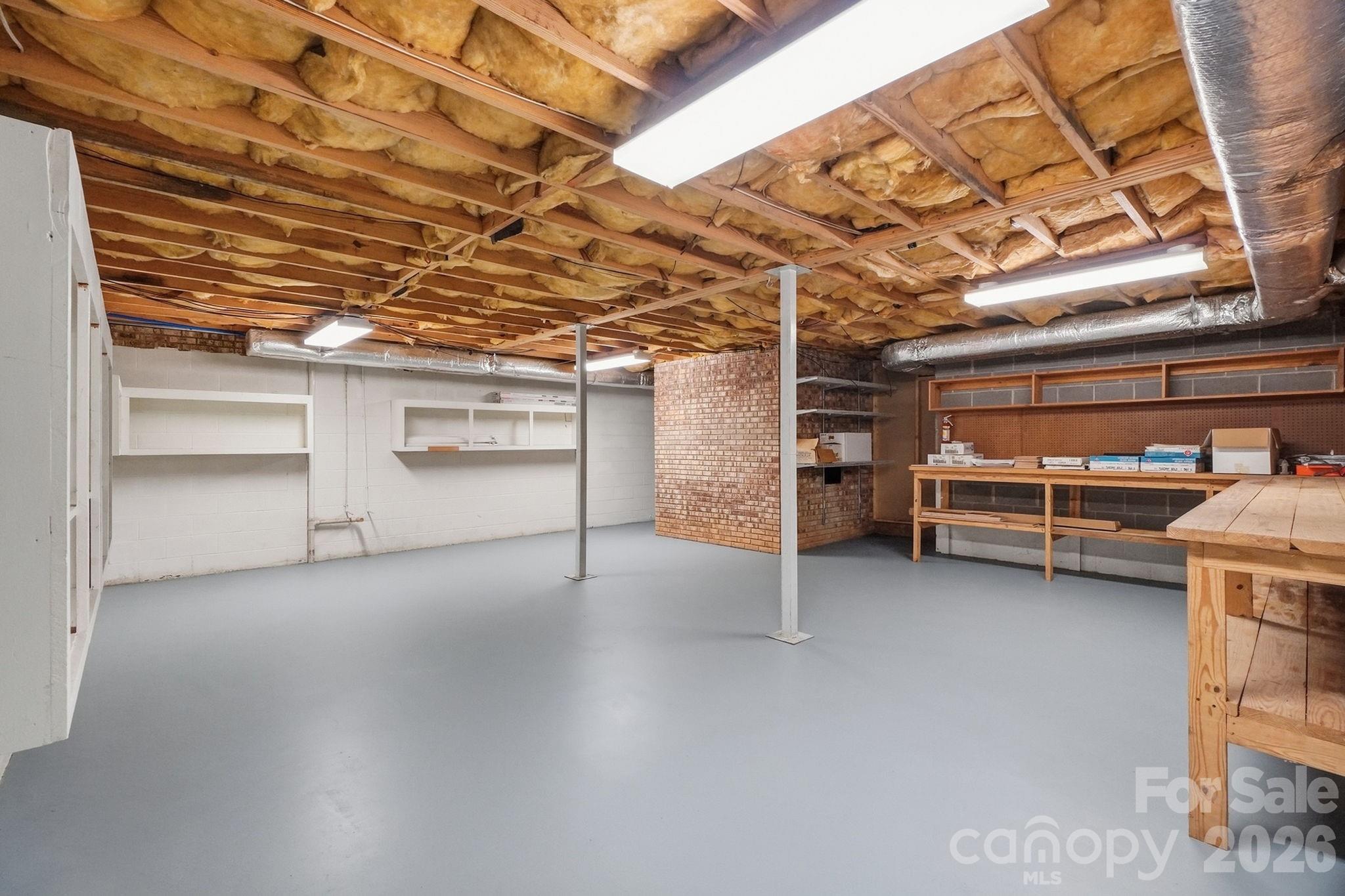 211 Lamplighter Lane — Mount Holly