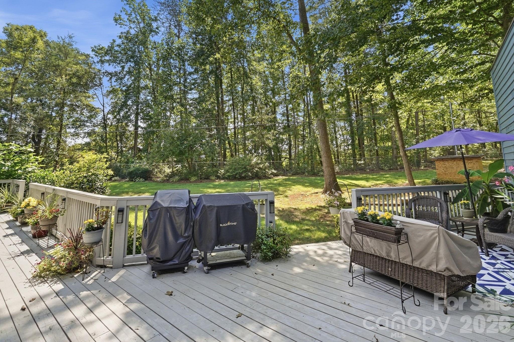 211 Lamplighter Lane — Mount Holly