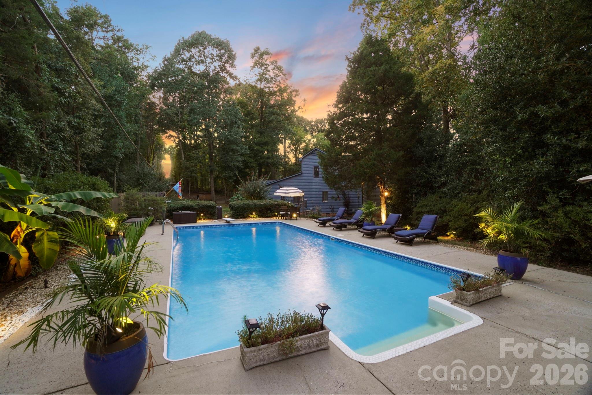 211 Lamplighter Lane — Mount Holly