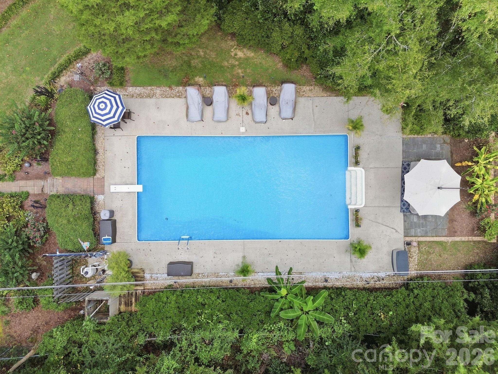 211 Lamplighter Lane — Mount Holly