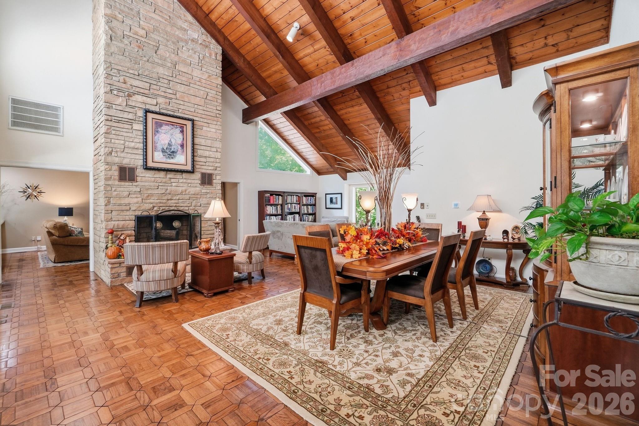 211 Lamplighter Lane — Mount Holly
