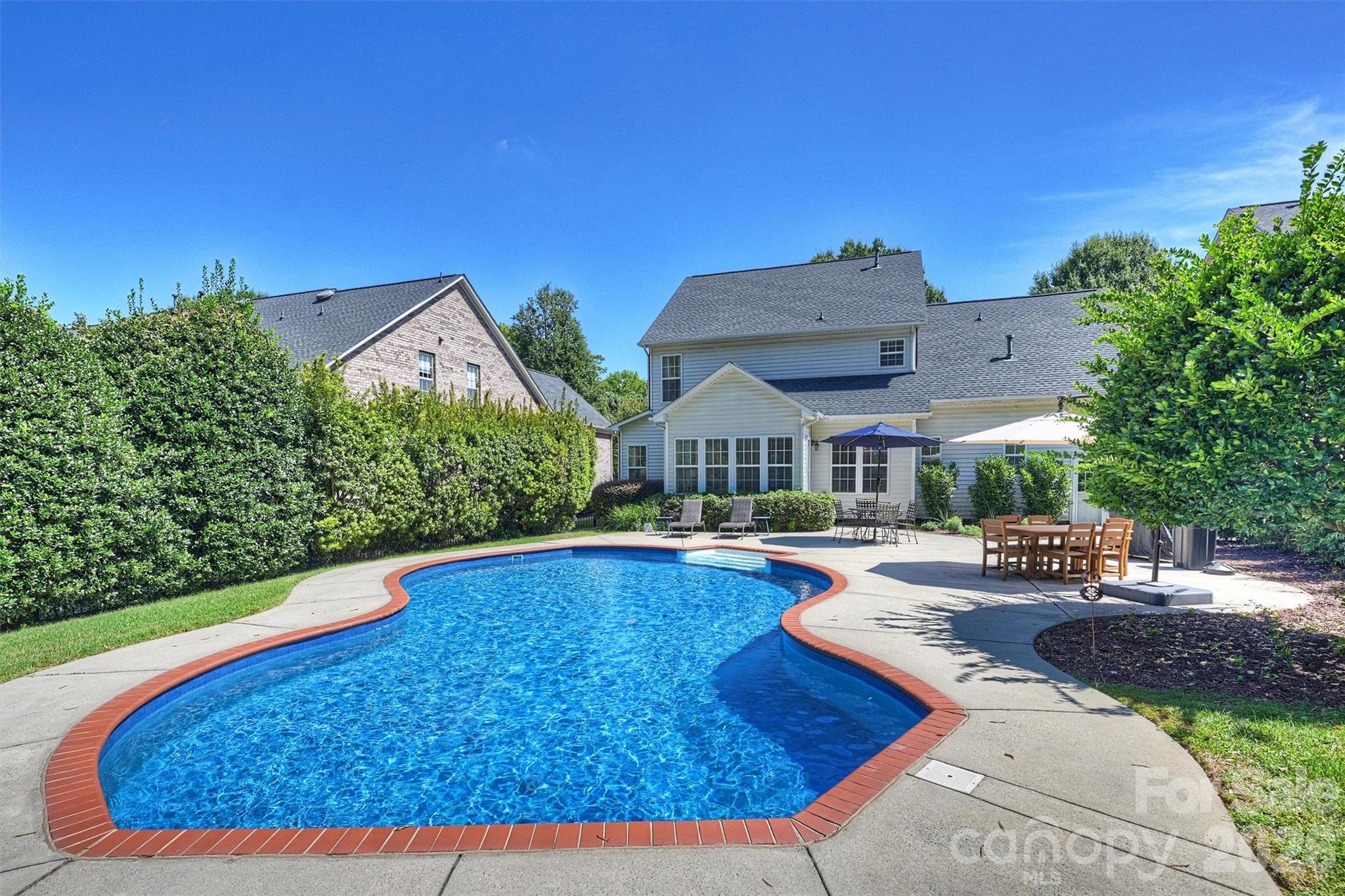 5632 Wrenfield Court — Charlotte