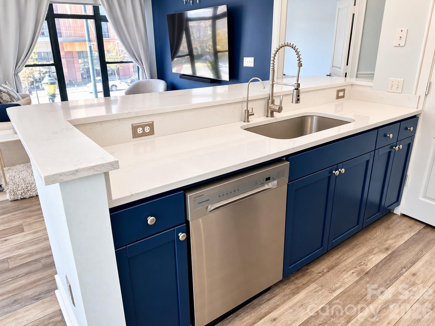 115 E Park Avenue #201 — Charlotte