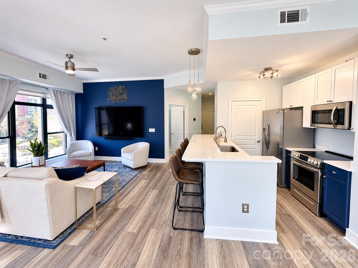 115 E Park Avenue #201 — Charlotte