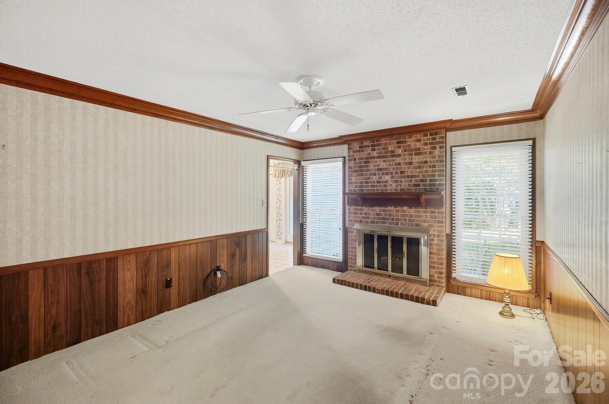 4218 Woodglen Lane — Charlotte