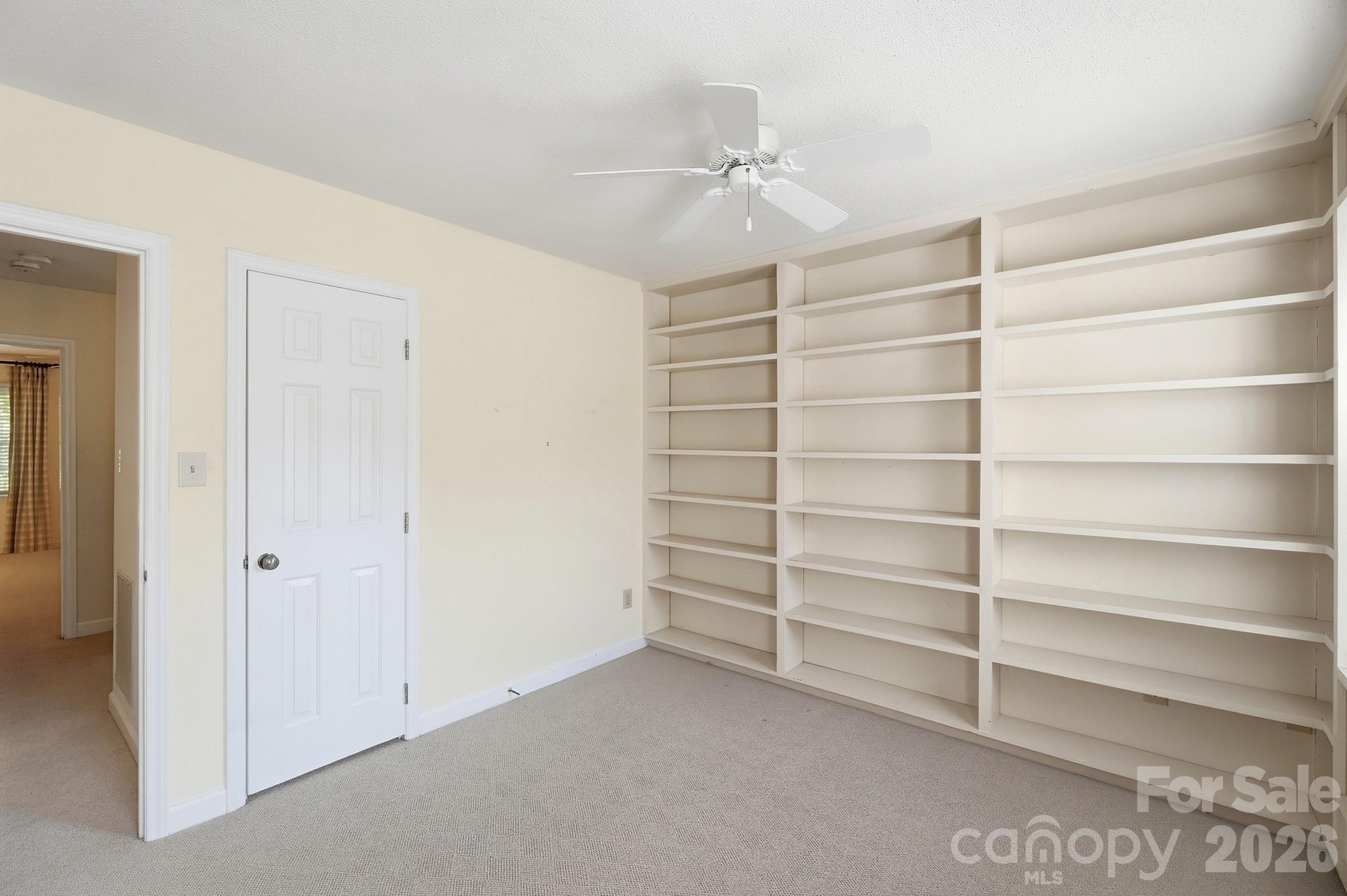 4218 Woodglen Lane — Charlotte