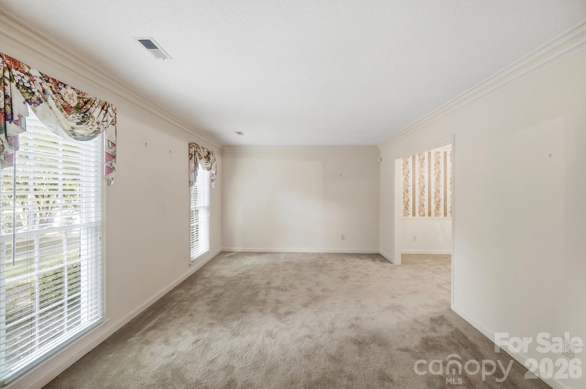 4218 Woodglen Lane — Charlotte