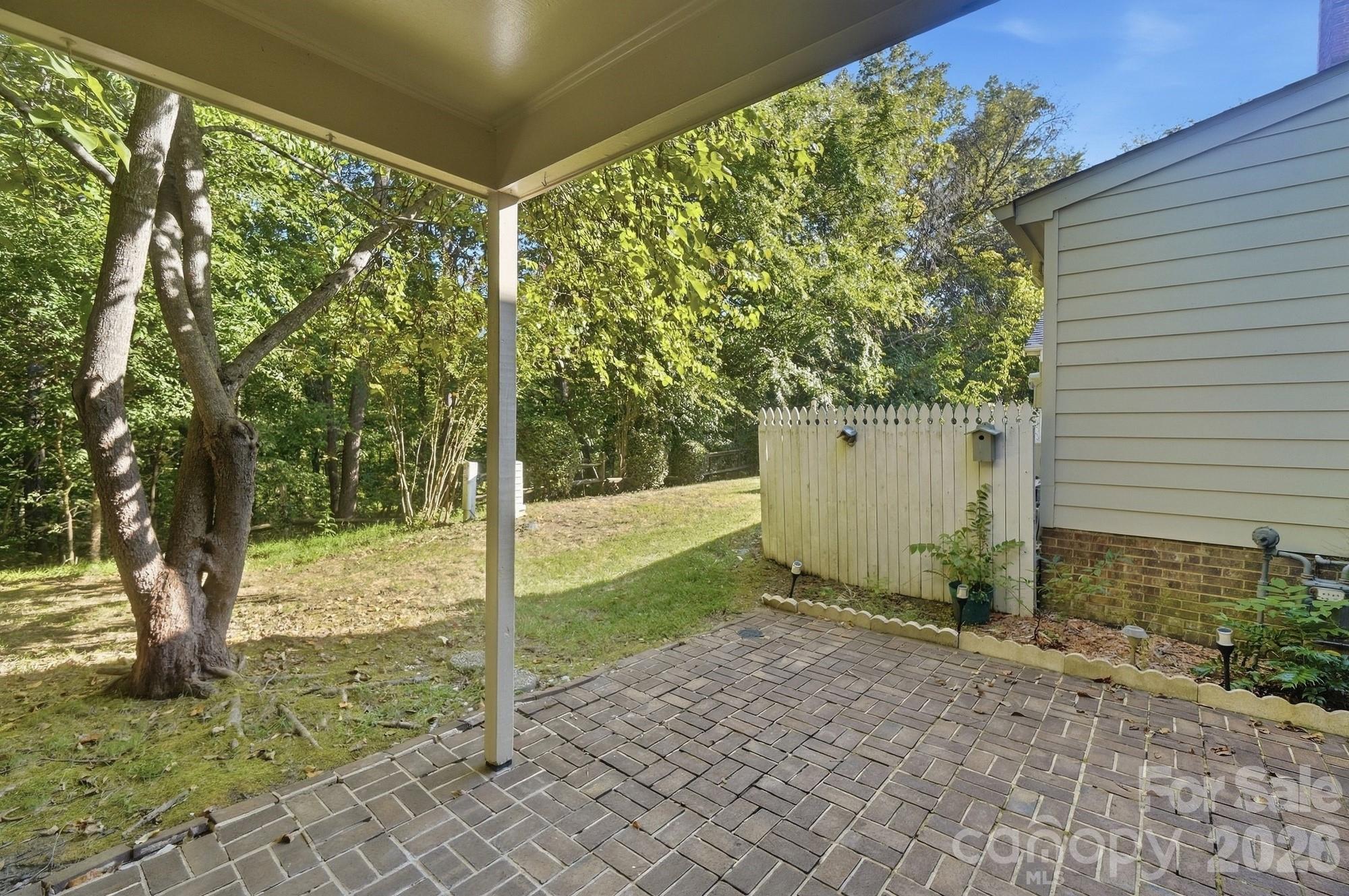 4218 Woodglen Lane — Charlotte