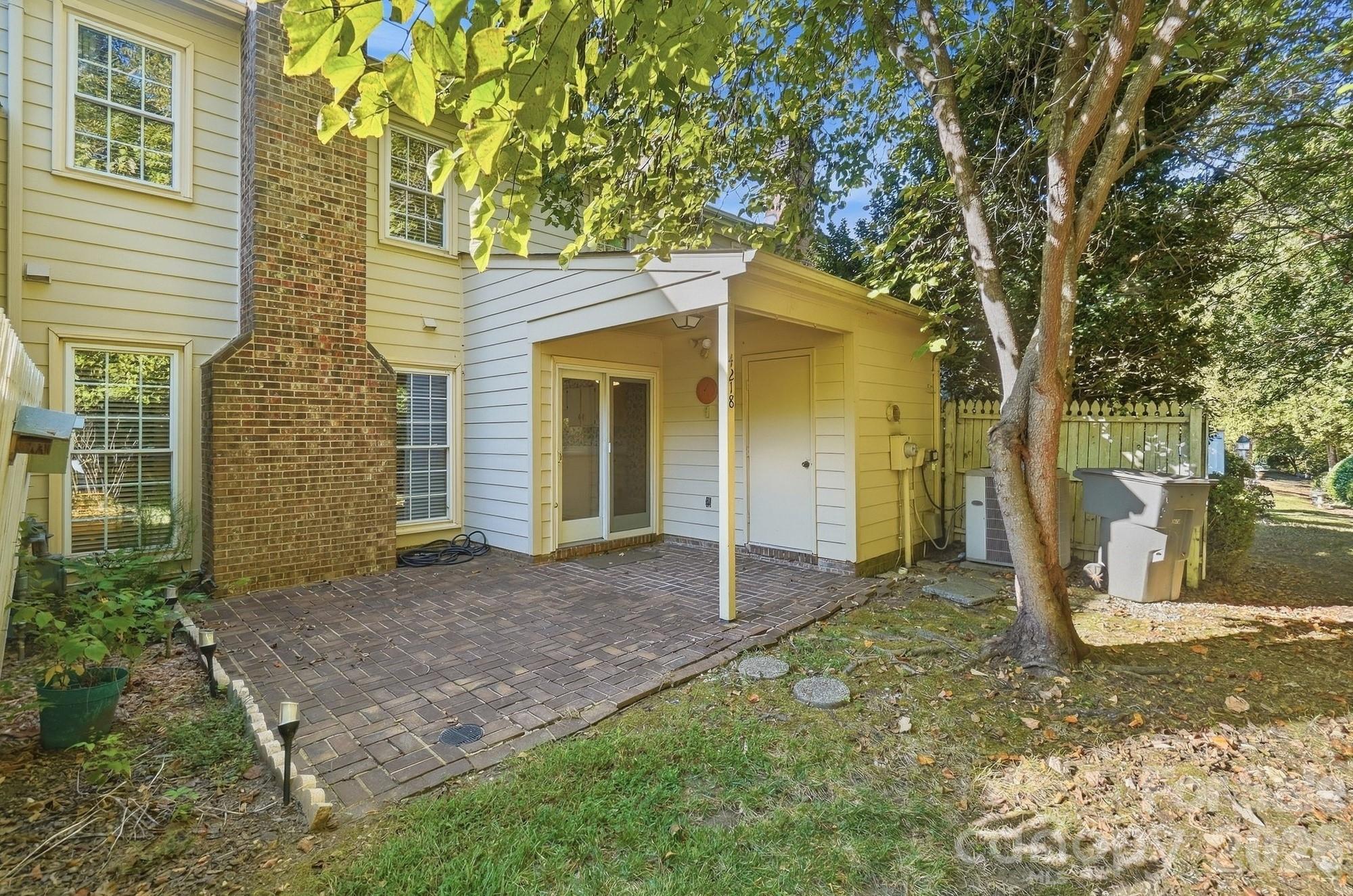 4218 Woodglen Lane — Charlotte