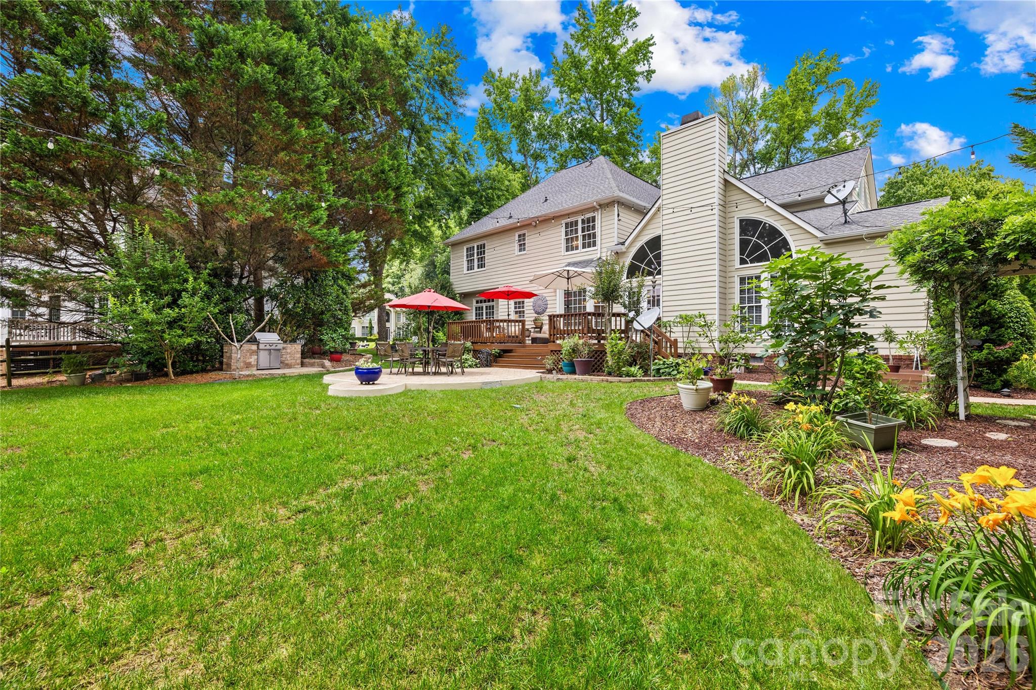 9514 Hayenridge Court — Huntersville