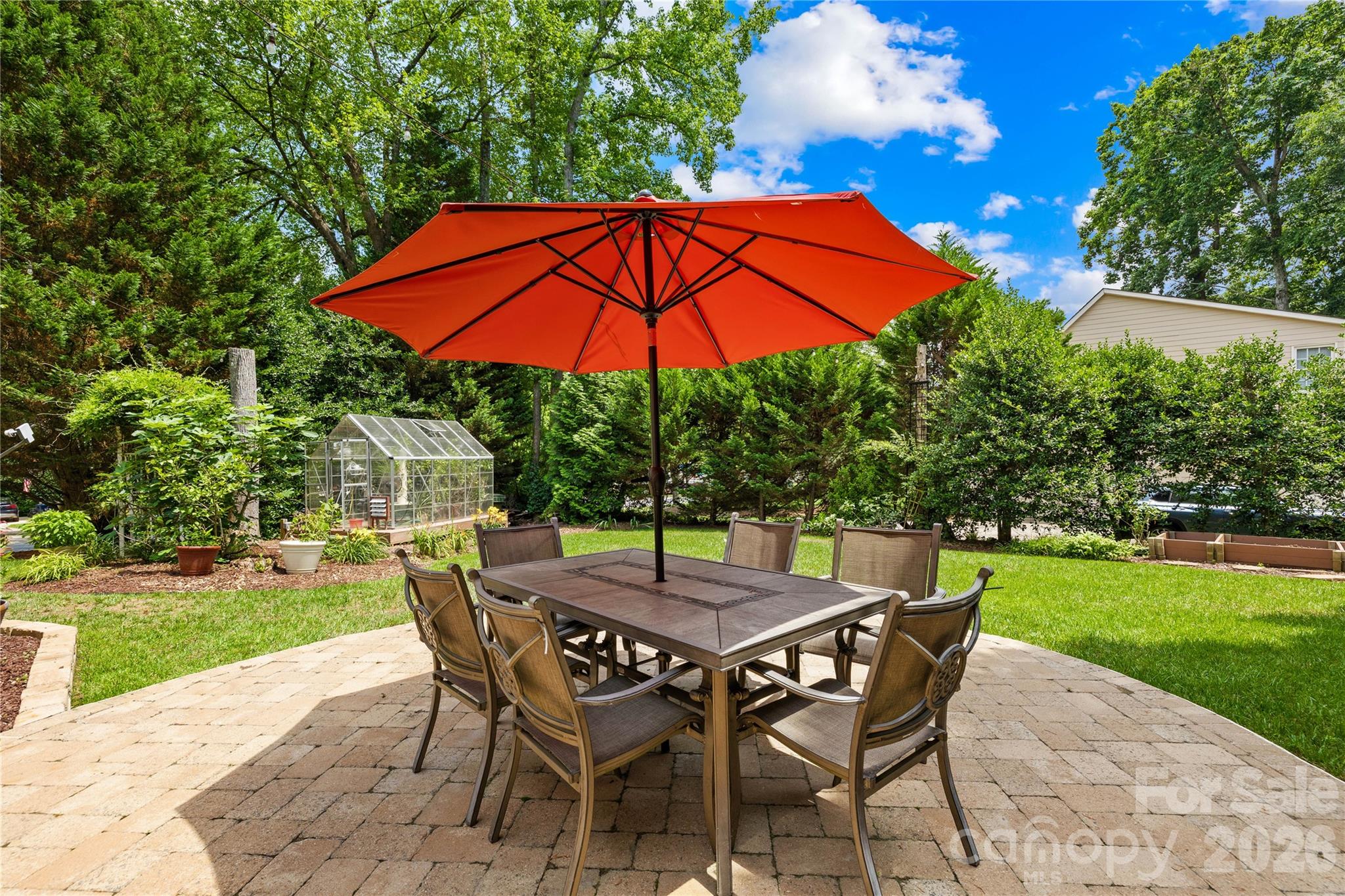 9514 Hayenridge Court — Huntersville