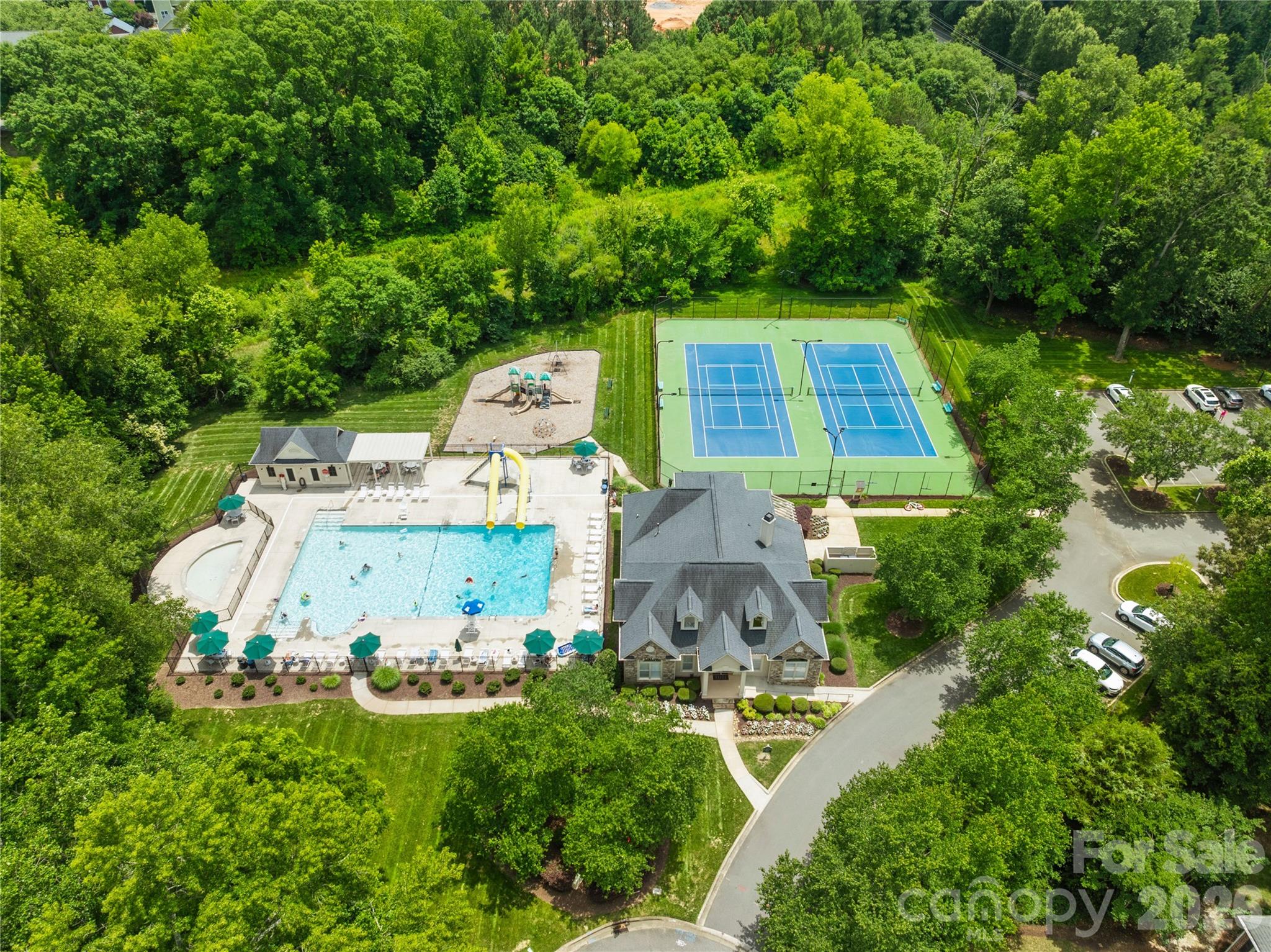 9514 Hayenridge Court — Huntersville