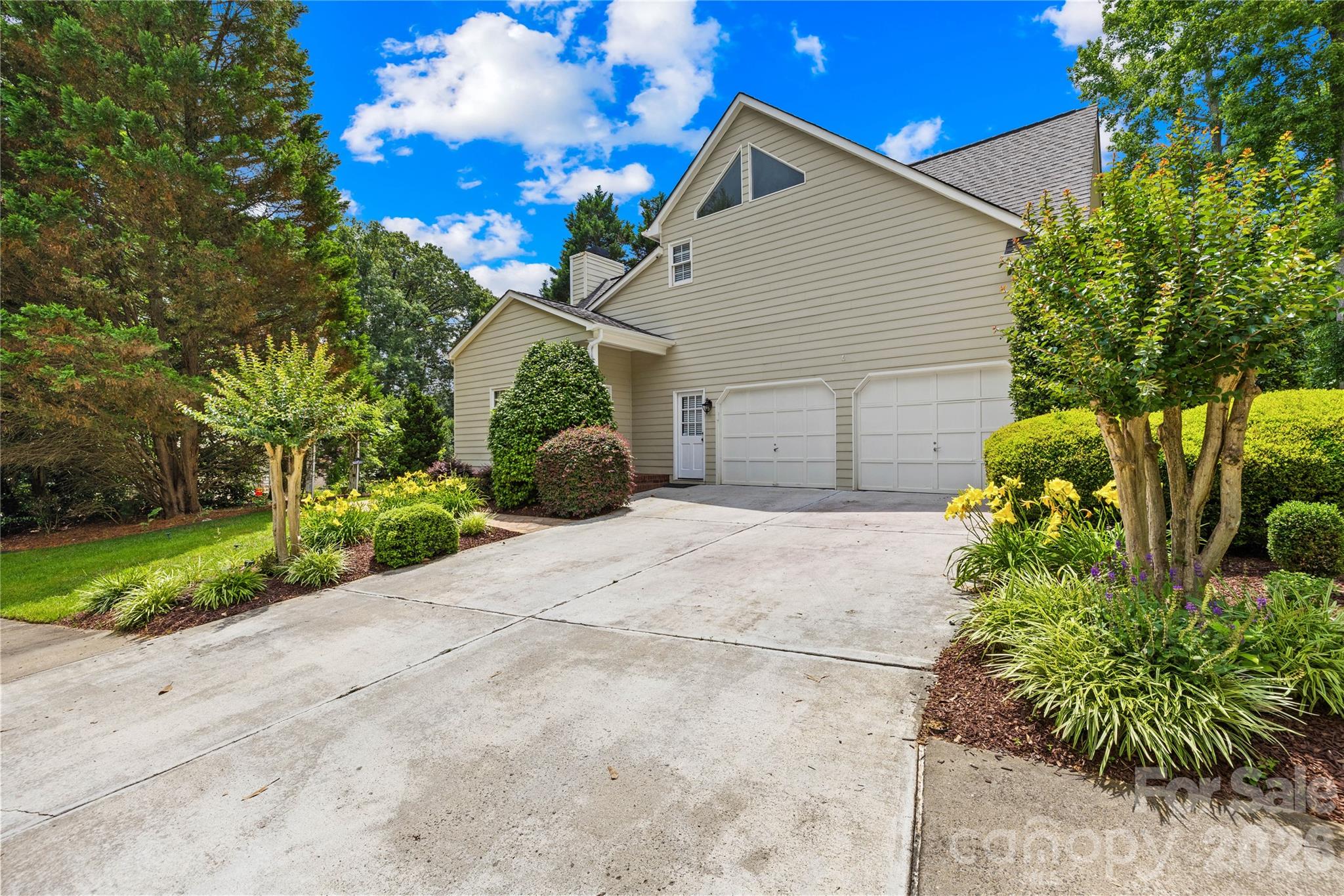 9514 Hayenridge Court — Huntersville