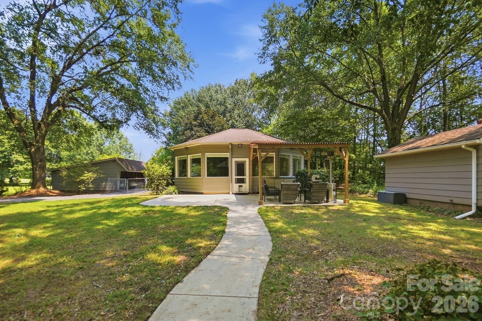 2125 Old Hickory Grove Road — Mount Holly