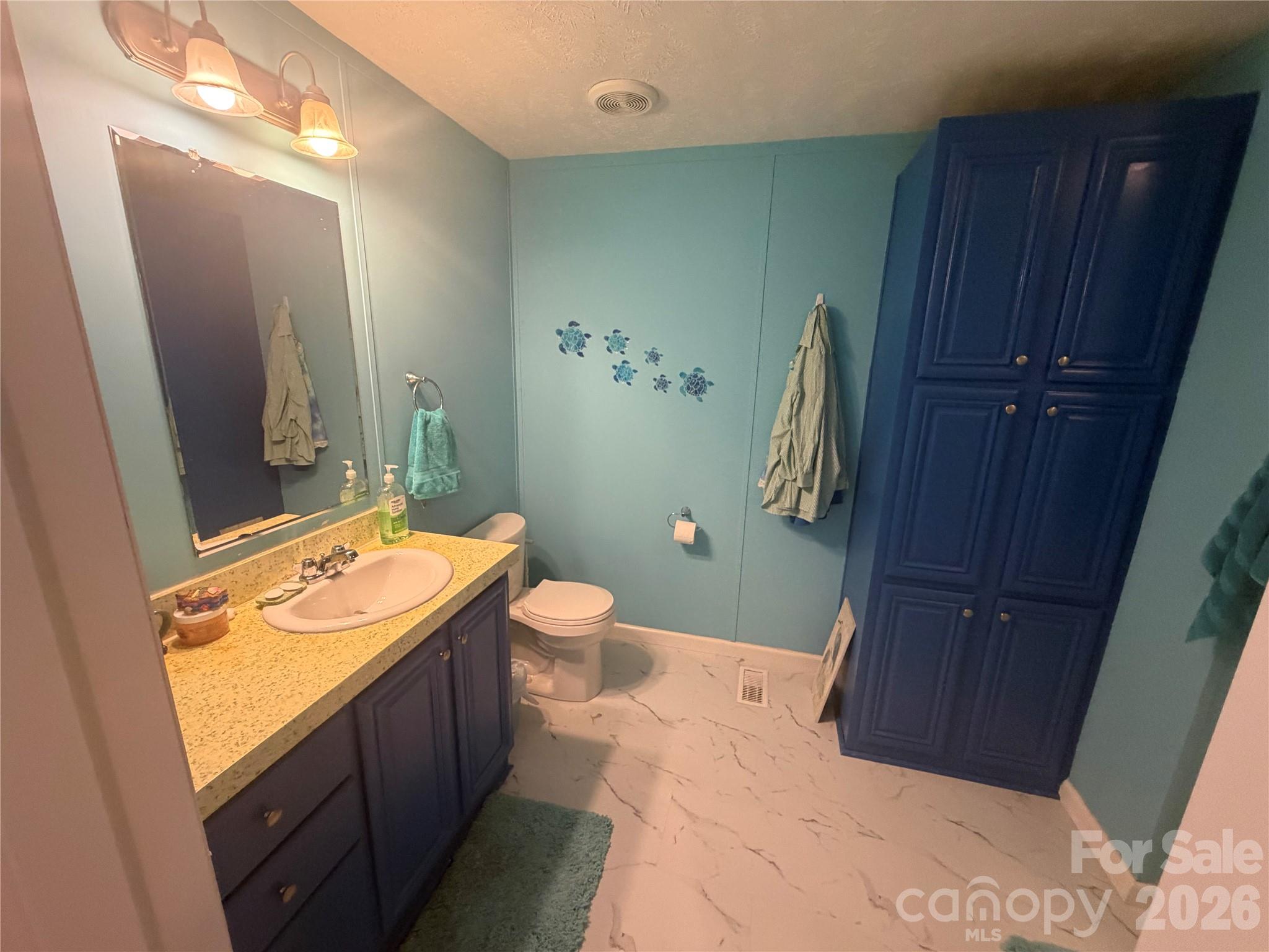 9902 Ashe Court — Charlotte