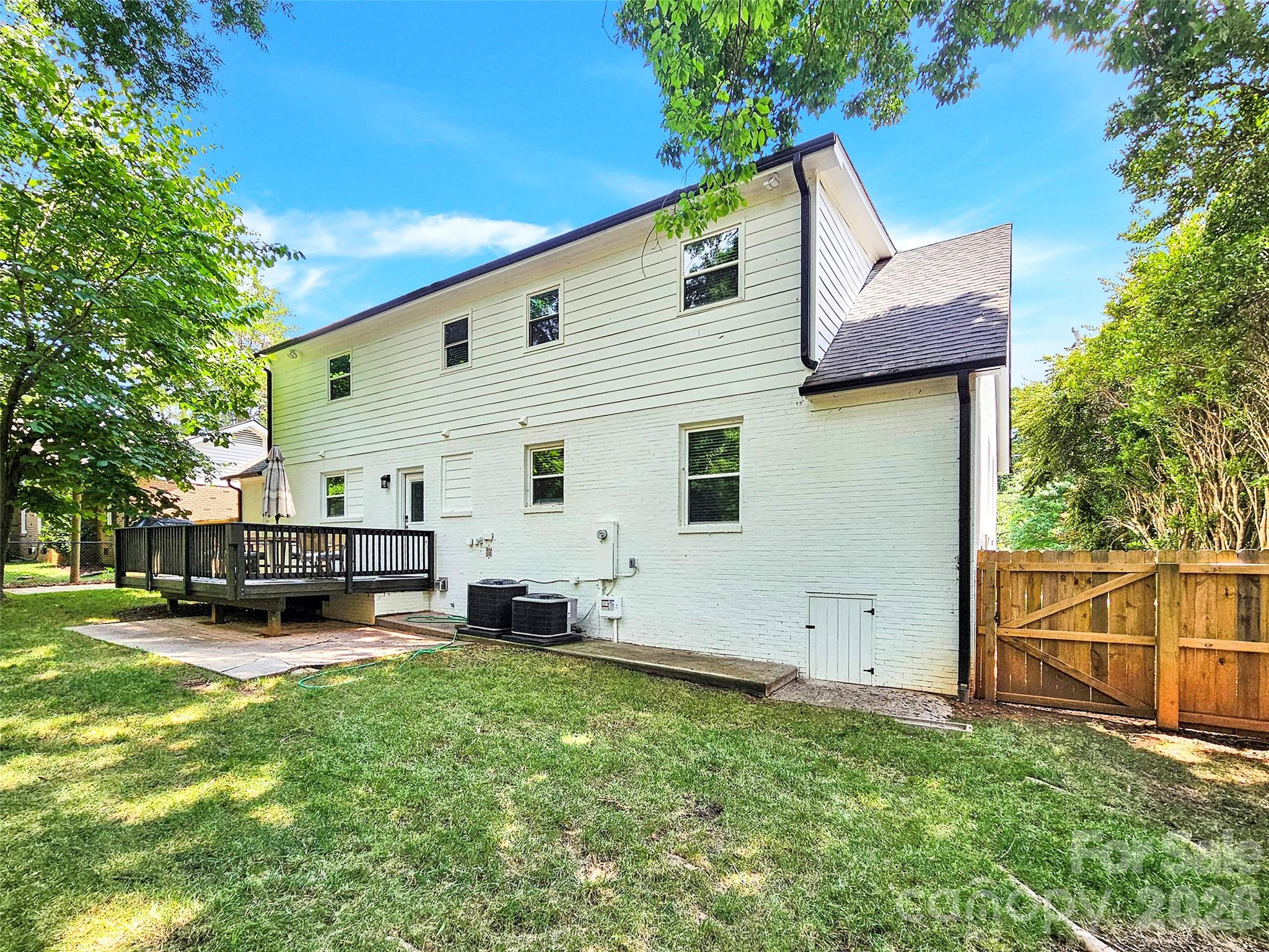 6639 Ronda Avenue — Charlotte