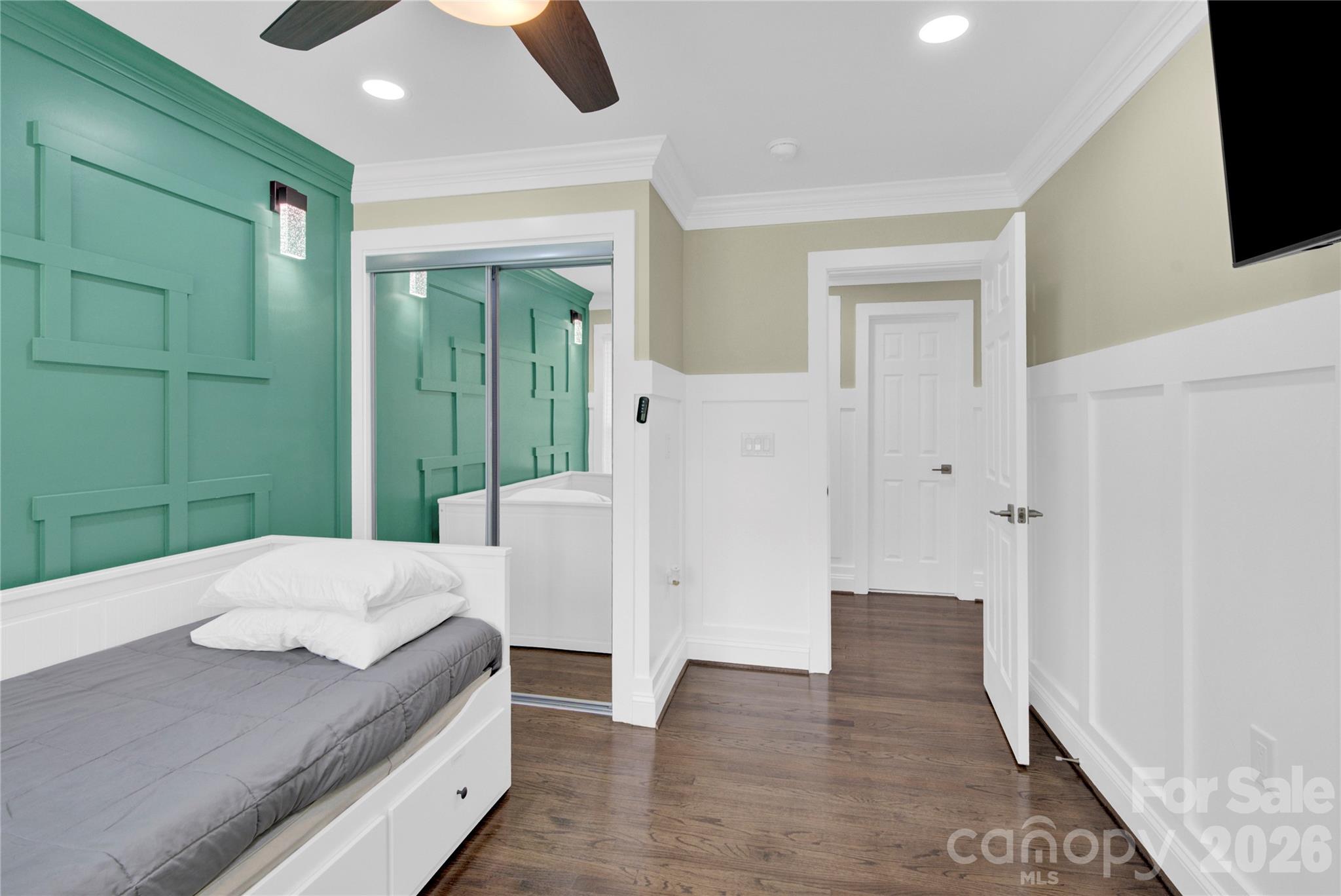 6639 Ronda Avenue — Charlotte