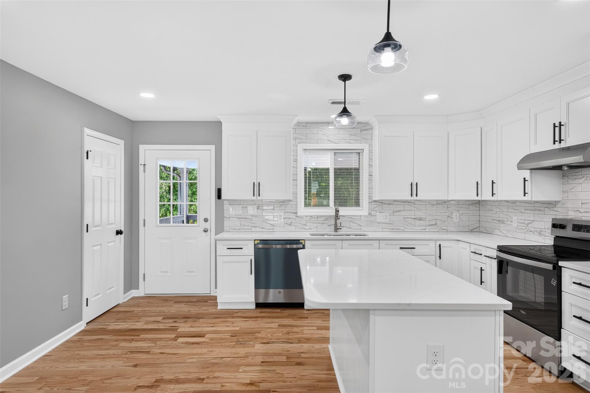 3001 Dalecrest Drive — Charlotte