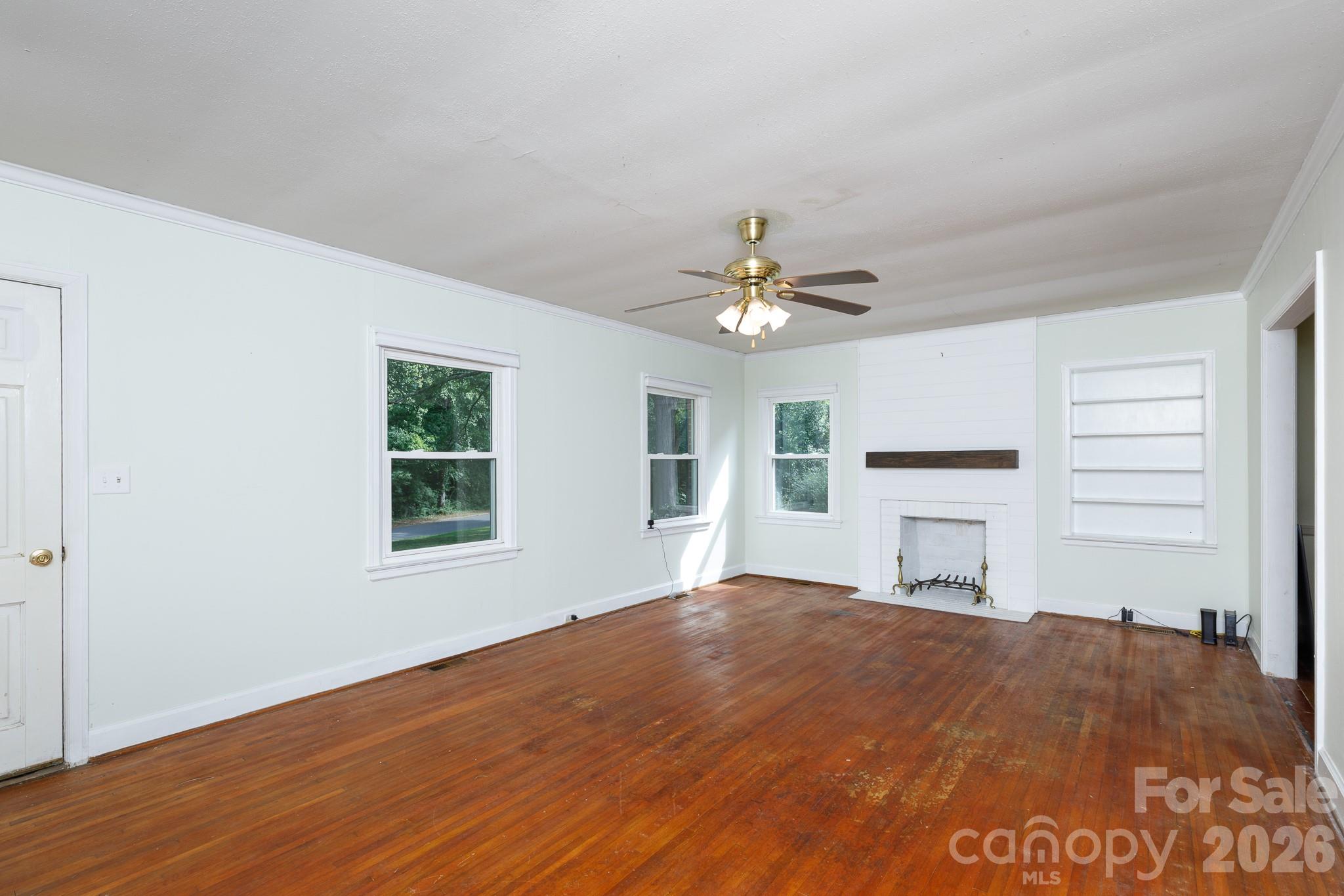 1017 Woodland Drive — Gastonia