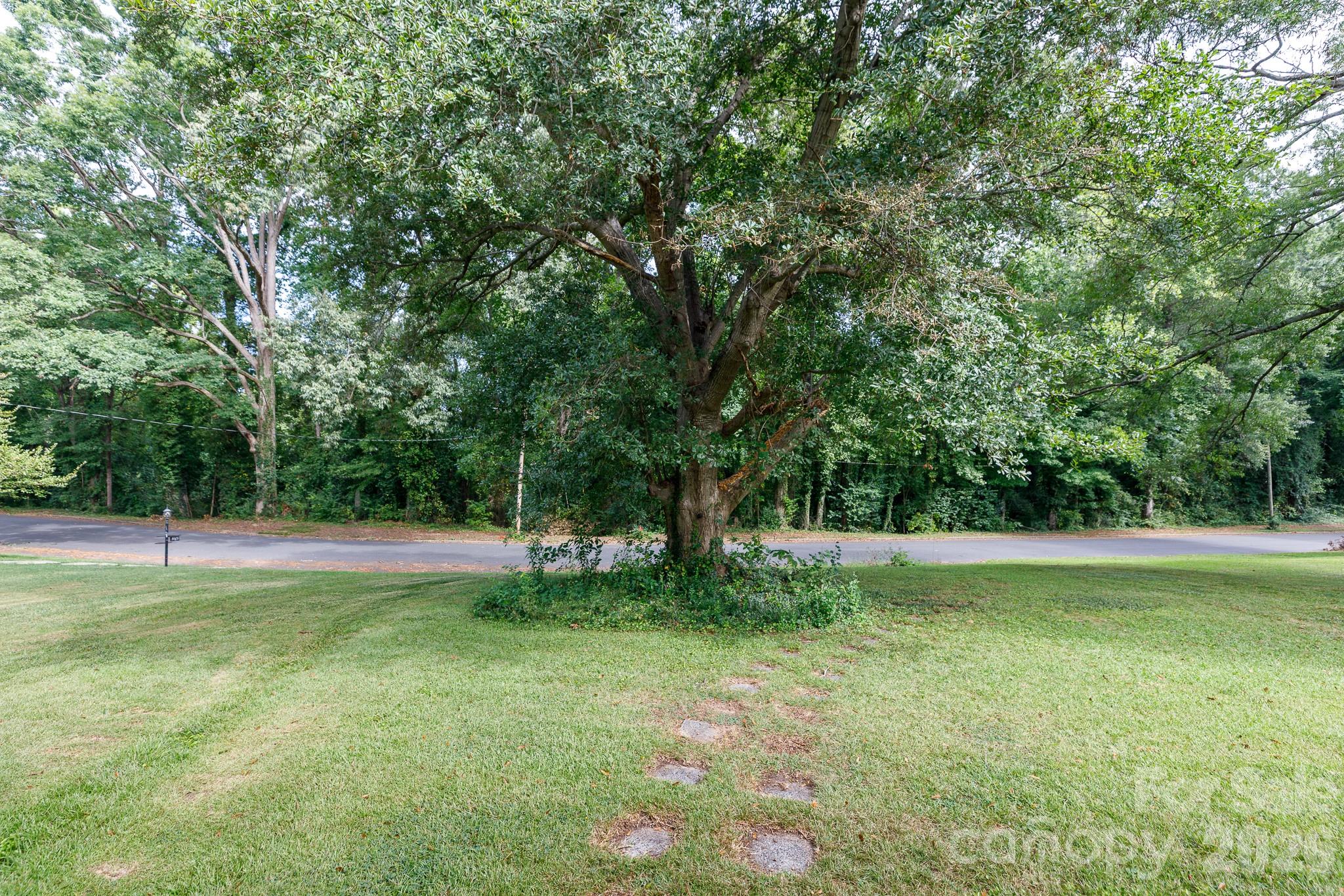 1017 Woodland Drive — Gastonia