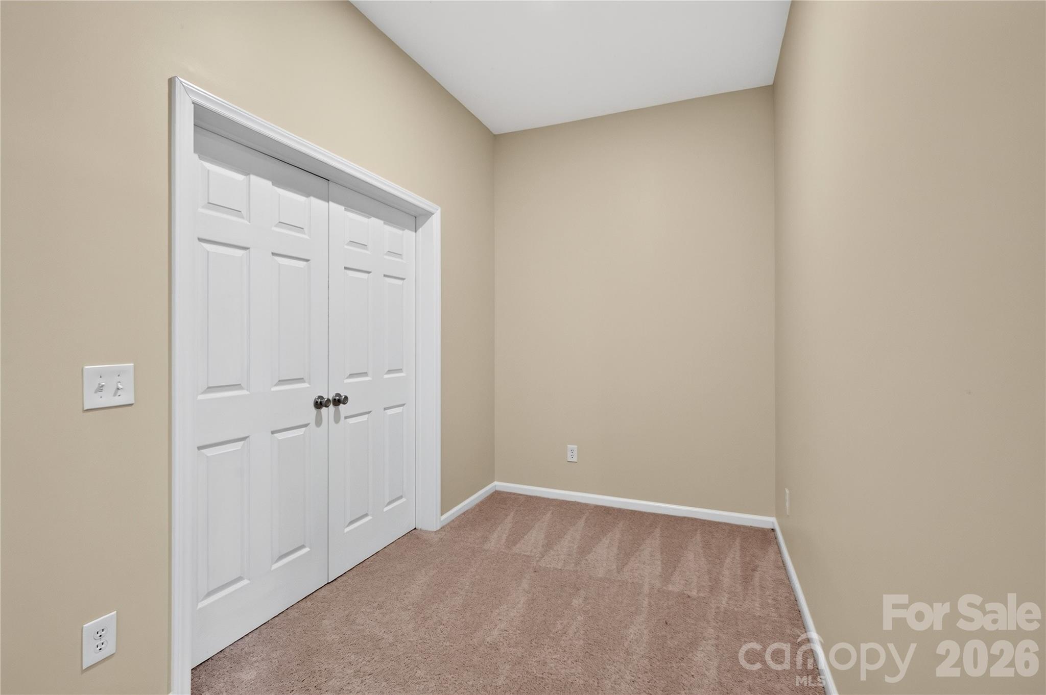 10822 Chamberlain Hall Court — Charlotte