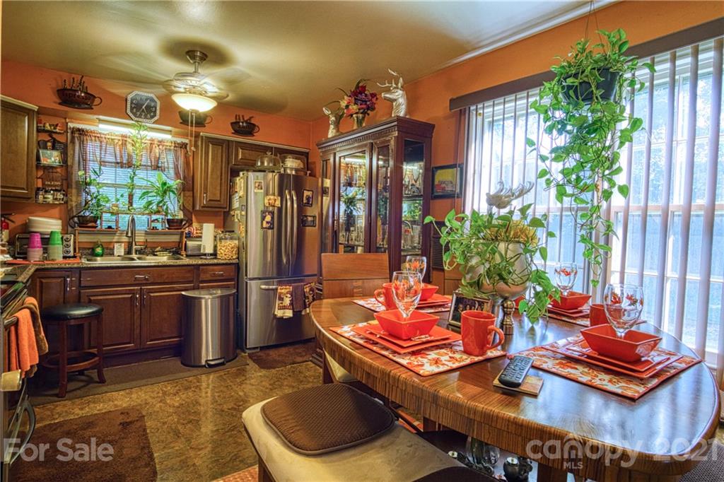 6222 Bonnybrook Lane — Charlotte