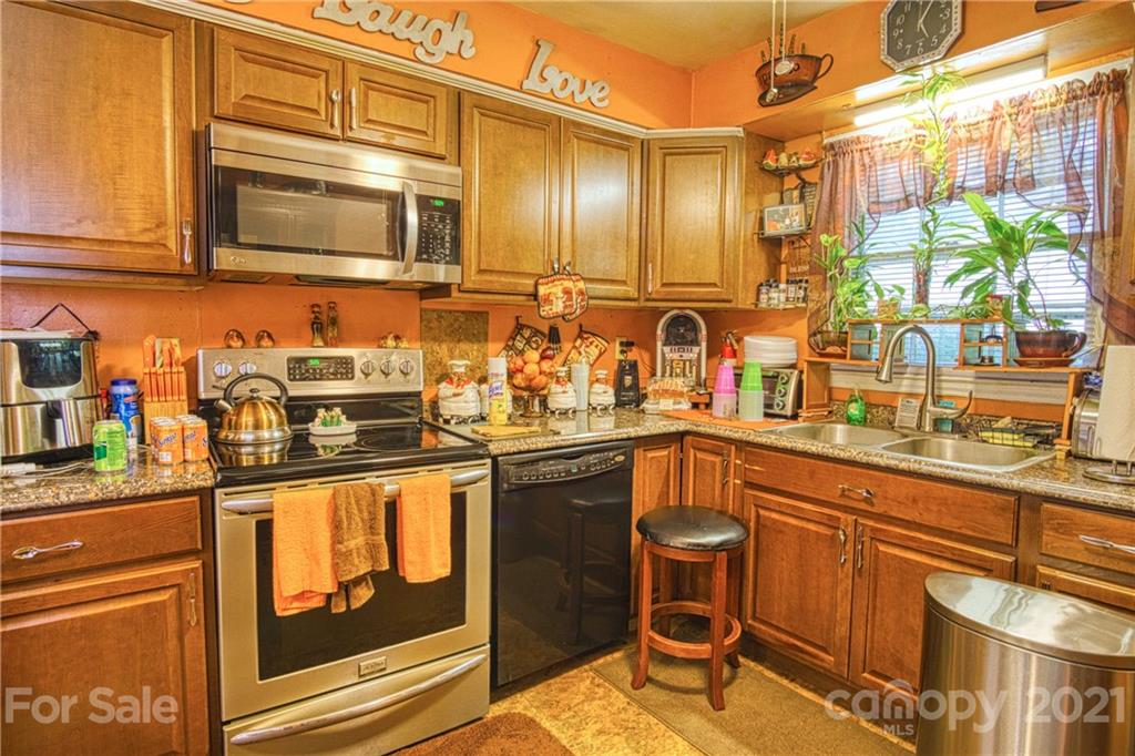 6222 Bonnybrook Lane — Charlotte