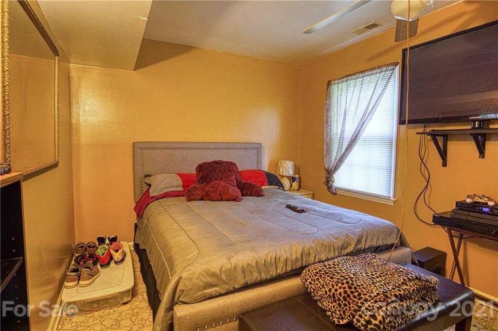 6222 Bonnybrook Lane — Charlotte