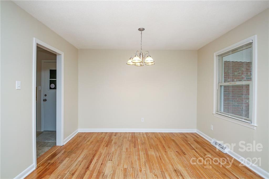 2599 Lewis Drive — Lancaster