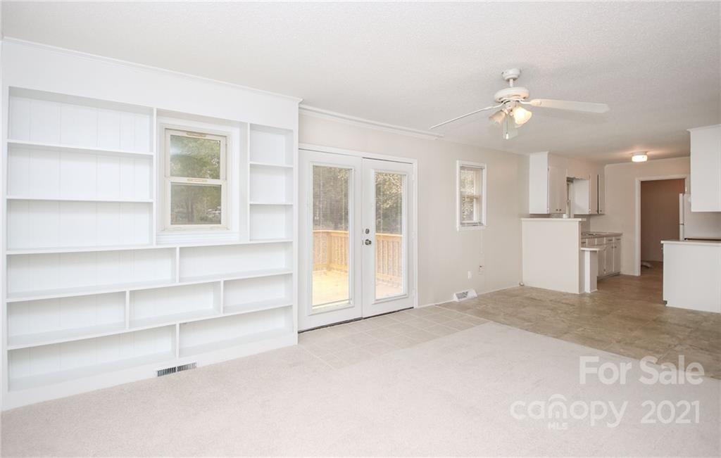 2599 Lewis Drive — Lancaster
