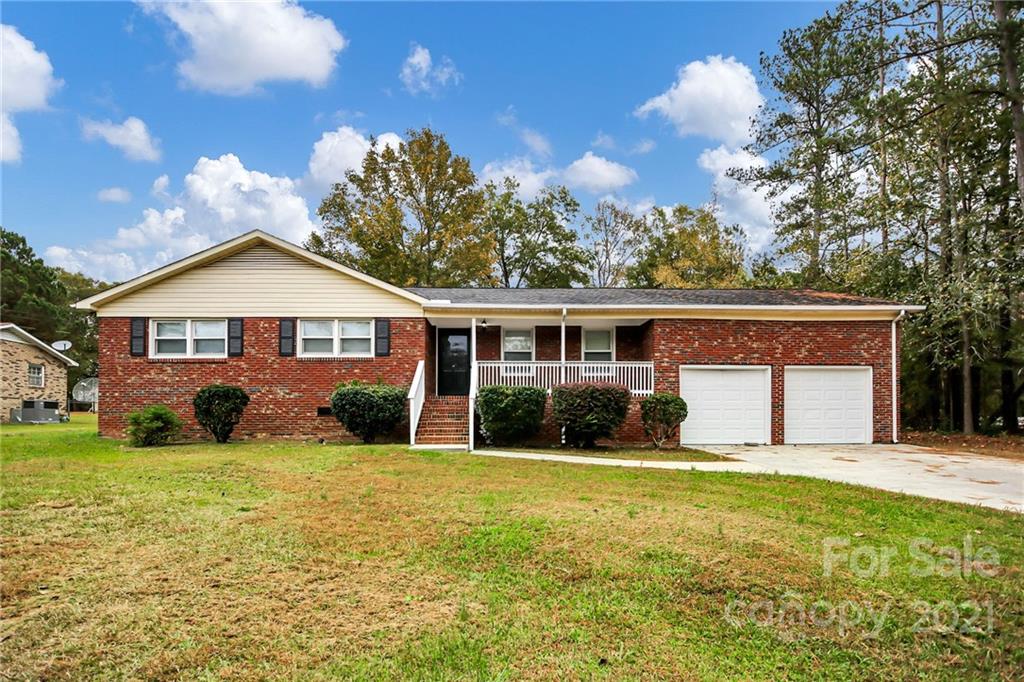 2599 Lewis Drive — Lancaster