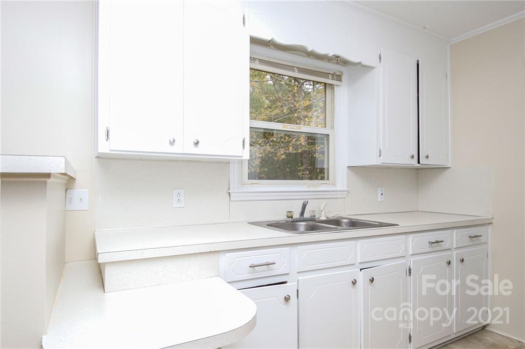 2599 Lewis Drive — Lancaster