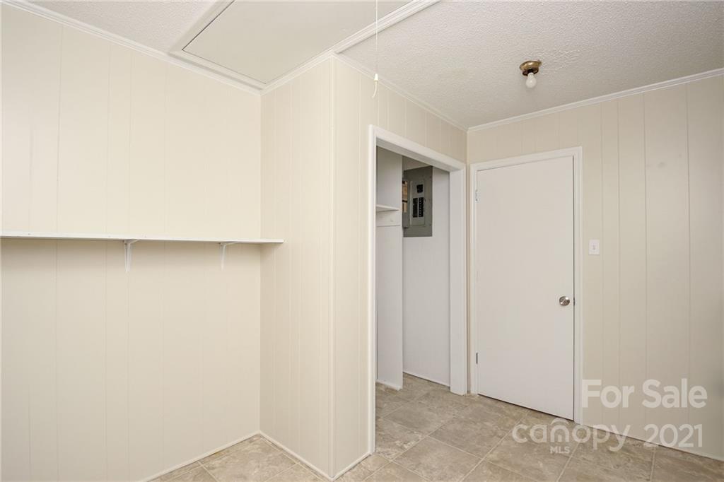 2599 Lewis Drive — Lancaster