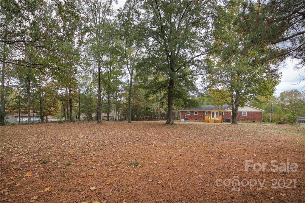 2599 Lewis Drive — Lancaster