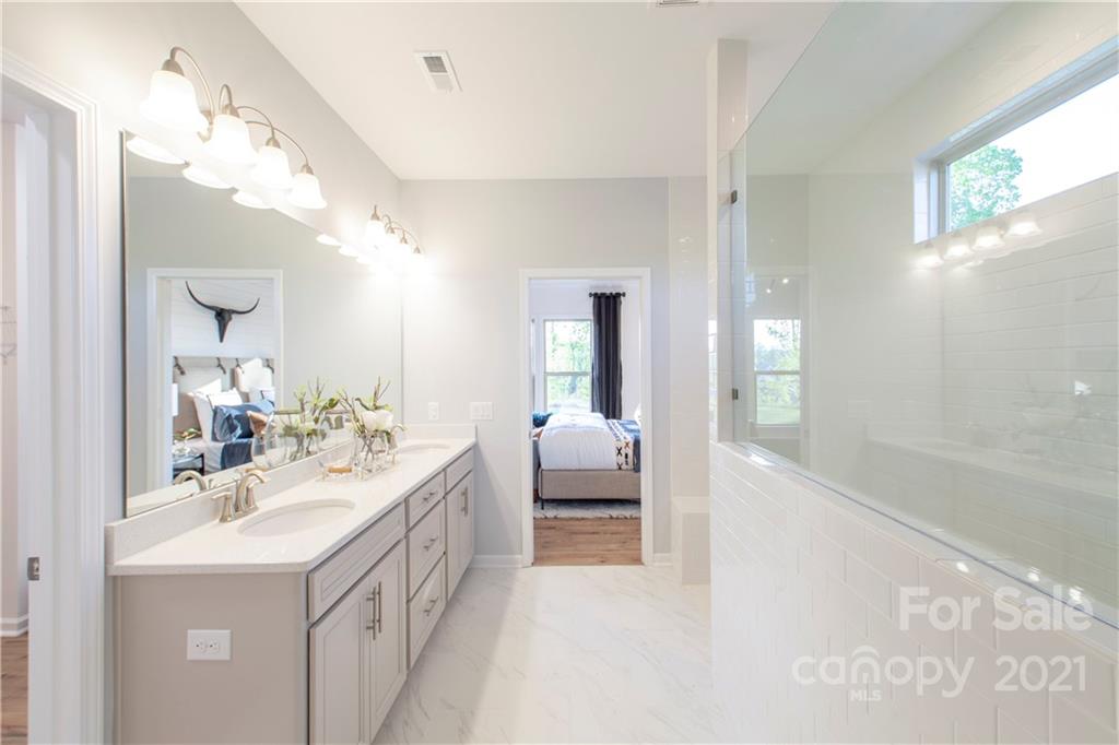 12619 Messenger Row #453 — Huntersville