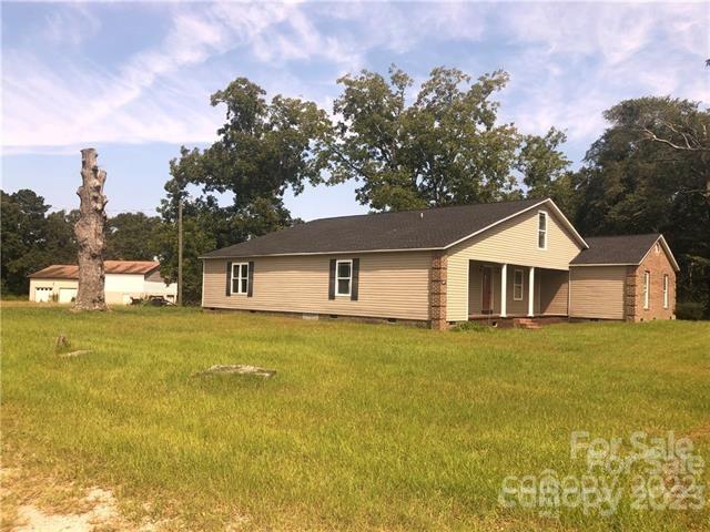 310 East Street — Heath Springs