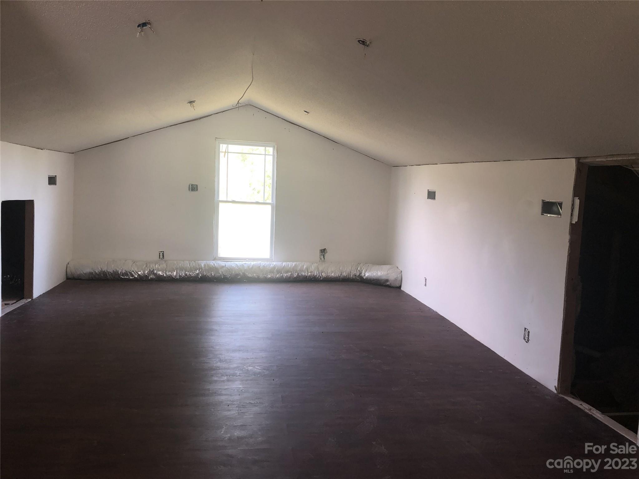 310 East Street — Heath Springs