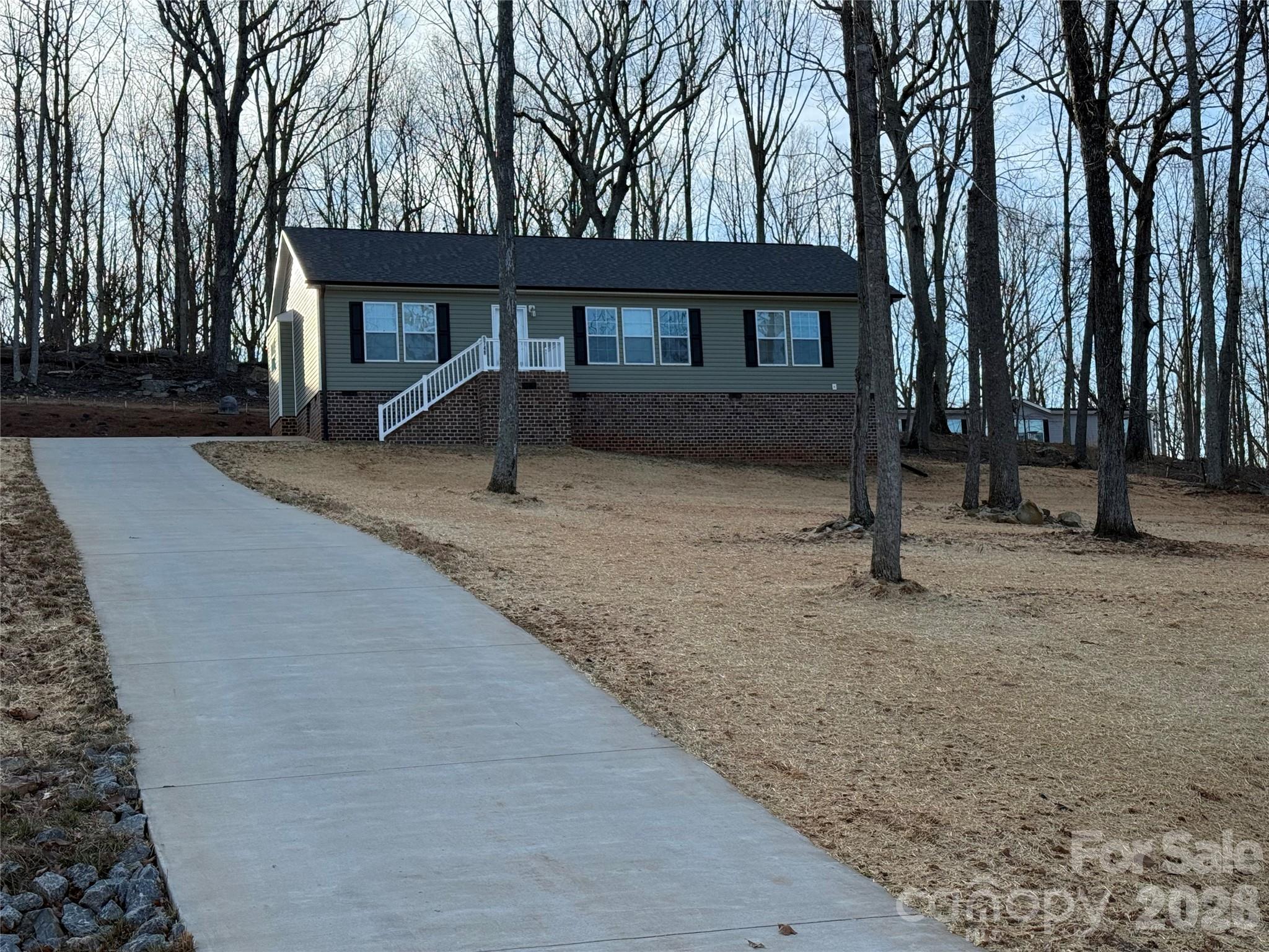 5748 Dalmatian Street — Iron Station